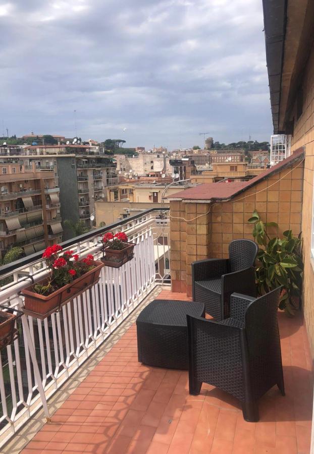 Alloggio Turistico Roberta San Pietro 罗马 外观 照片
